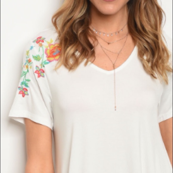 Off-white floral embroidery jersey tunic dress. - Picture 3 of 6